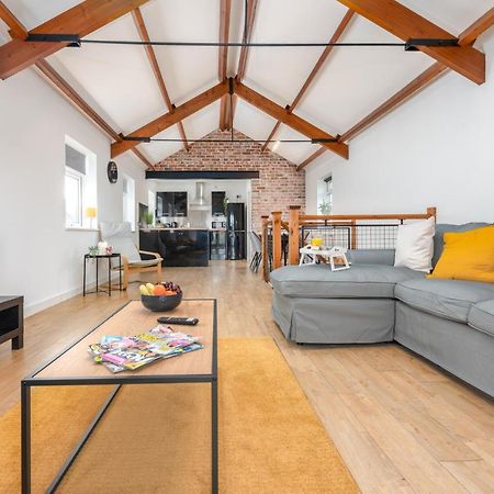 Stayright- 2 Bedroom House, Centrally Located & Close Walk To City Centre Cardiff Eksteriør billede