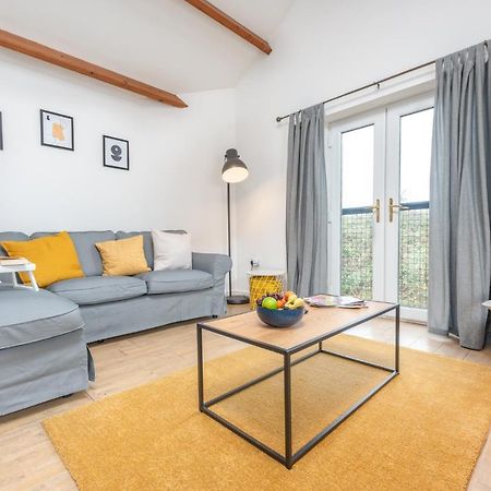 Stayright- 2 Bedroom House, Centrally Located & Close Walk To City Centre Cardiff Eksteriør billede