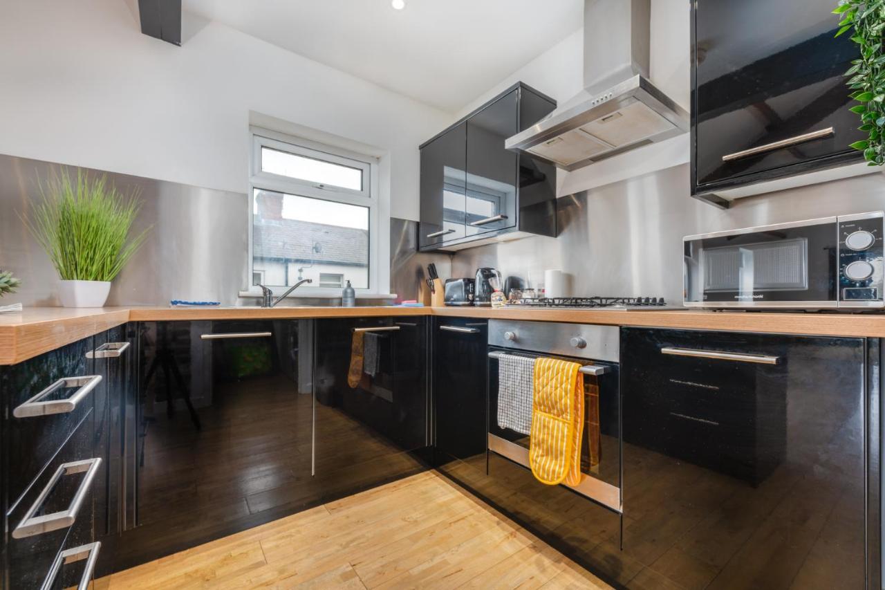Stayright- 2 Bedroom House, Centrally Located & Close Walk To City Centre Cardiff Eksteriør billede